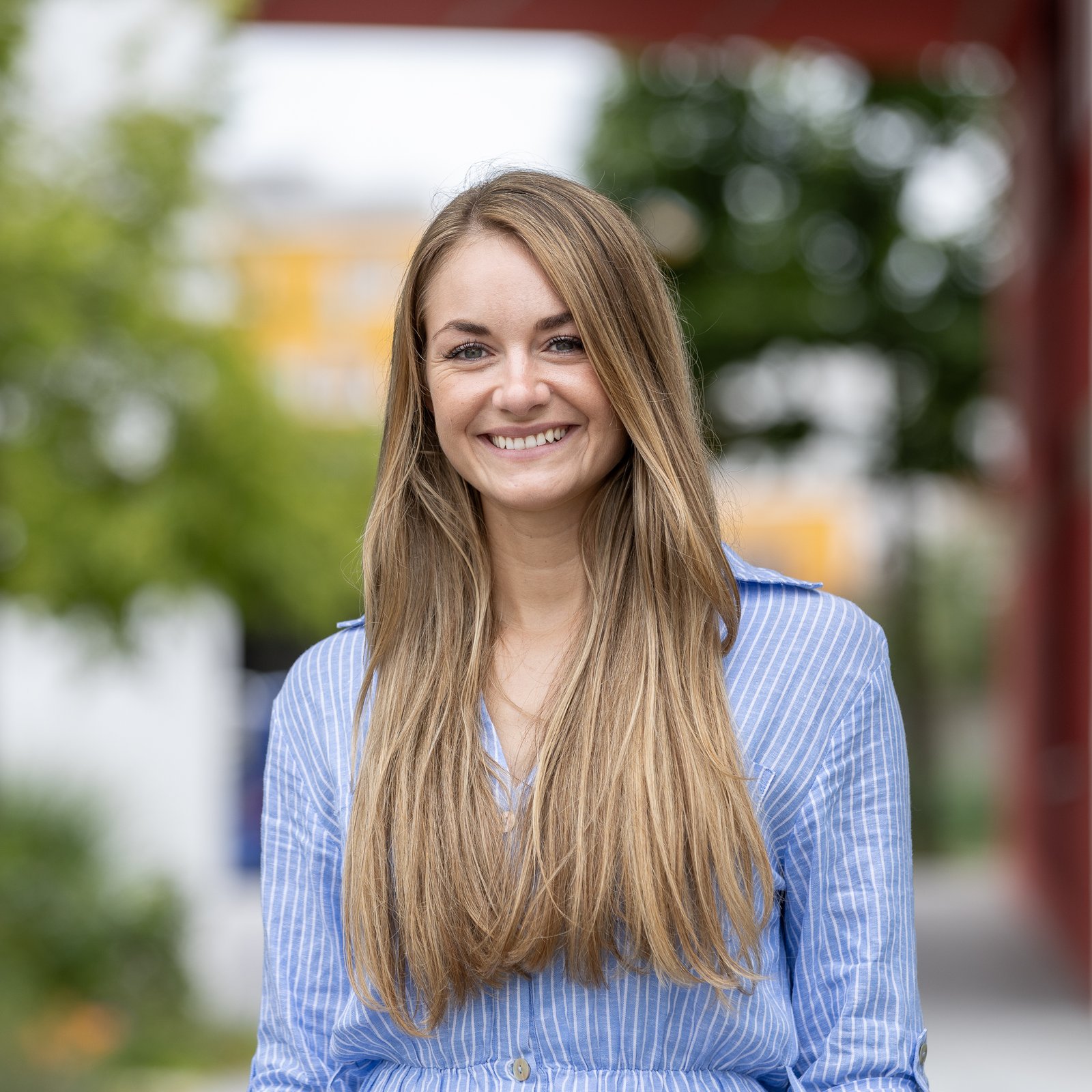 BUSINESS PORTRAITS MUENCHEN Outdoor Background Preise